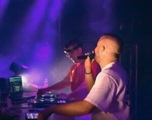 Evento creado por Pandora en Cantalpino, macrodiscoteca móvil en salamanca, alquiler de altavoces para fiestas, creación de eventos en salamanca y alquiler de escenarios móviles.