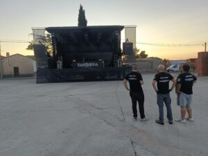Evento creado por Pandora en Cepeda, macrodiscoteca móvil en salamanca, alquiler de altavoces para fiestas, creación de eventos en salamanca y alquiler de escenarios móviles.