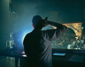 Evento creado por Pandora en Salamanca, macrodiscoteca móvil en salamanca, alquiler de altavoces para fiestas, creación de eventos en salamanca y alquiler de escenarios móviles.