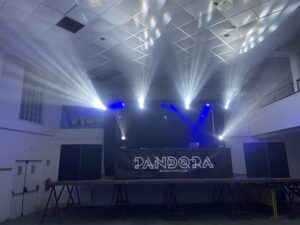 Servicio de sonorización de escenario interior con Pandora, macro discoteca móvil en salamanca.