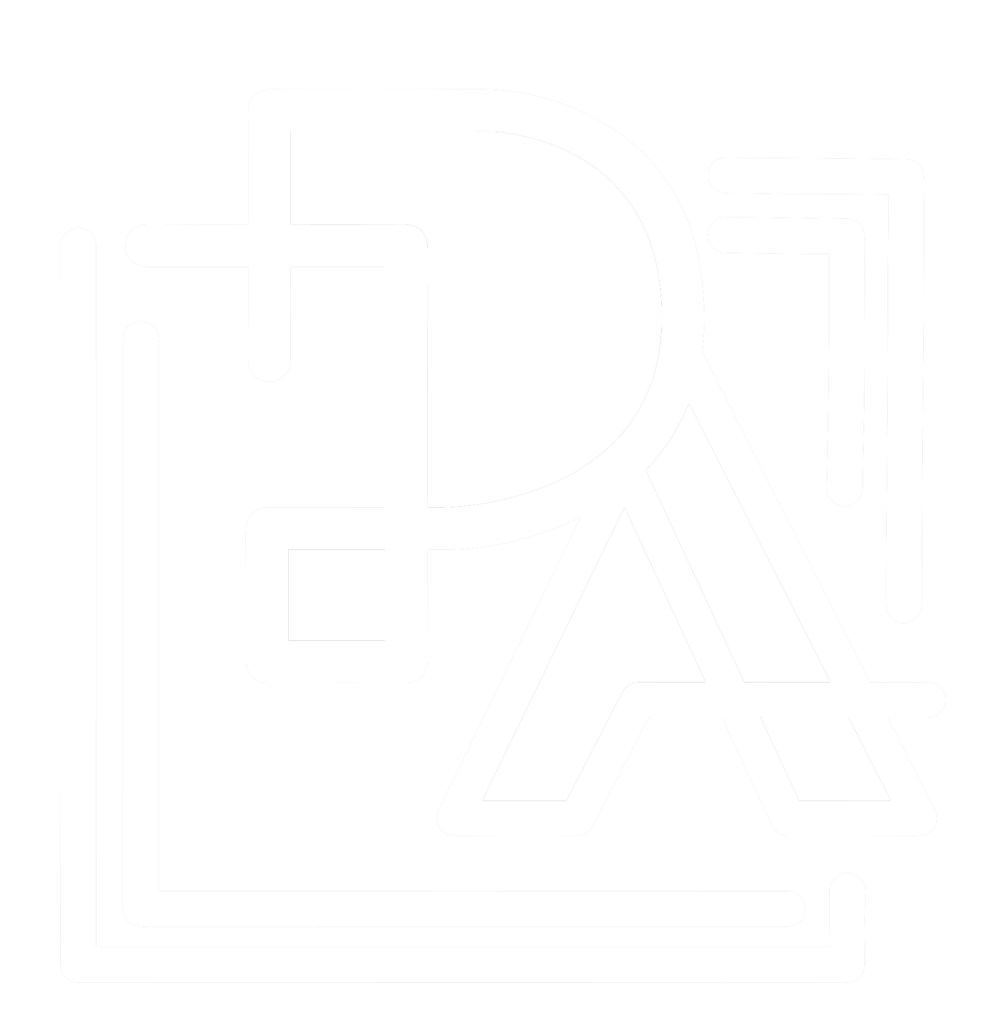 Logotipo cuadrado blanco de Pandora macrodiscoteca móvil en salamanca, alquiler de altavoces para fiestas, creación de eventos en salamanca y alquiler de escenarios móviles.